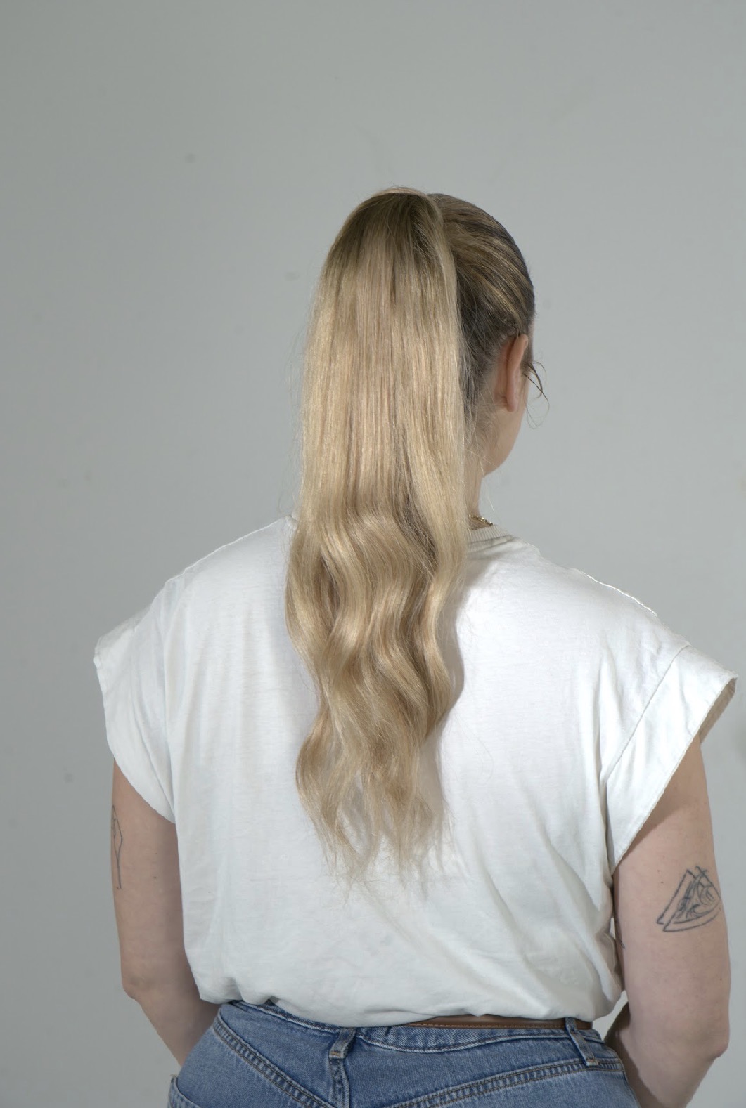 Ponytail Cheveux Naturels – Caramel (#B3/9.1) – 120g